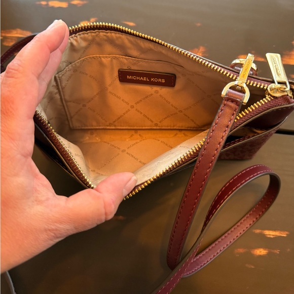 Michael Kors Maisie Large 3-in-1 Tote - Picture 7 of 16